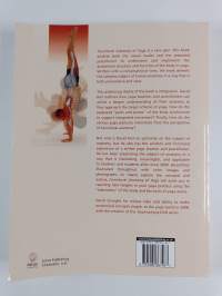 Functional anatomy of yoga : a guide for practitioners and teachers