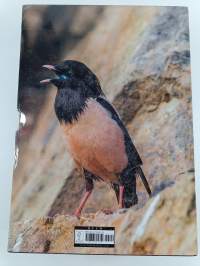 Handbook of Western Palearctic Birds - Passerines