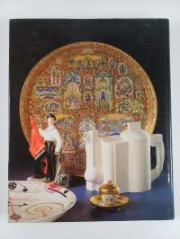 Two hundred fifty years of Lomonosov Porcelain Manufacture St. Petersburg 1744-1994