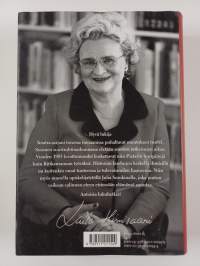 Myrskyn edellä