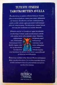 Tarot opaskirja - portti sisimpään