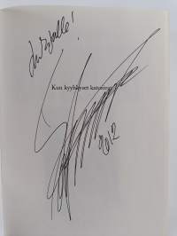 Kun kyyhkyset katosivat (signeerattu, tekijän omiste)