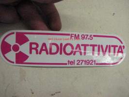 Radioattivita 97,5 -tarra