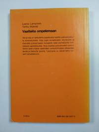 Vaatteita ompelemaan : pukuompelun oppikirja harrastajille
