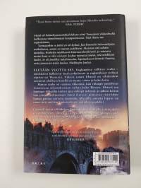 Miekkojen laulu : historiallinen romaani