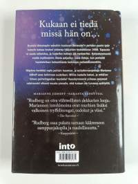 Kahdeksan askelta pimeässä