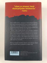 Paahtavan taivaan alla