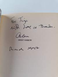 Sweet Sorrow : A Play in Two Acts (signeerattu)