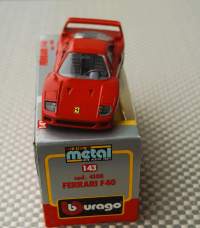 Burago  Ferrari F 40 1 / 43  - pienoismalli käyttämätön alkuperäisessä pakkauksessa