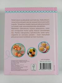 Kakkutikkarit, macaronit ja muut pikkuleivonnaiset