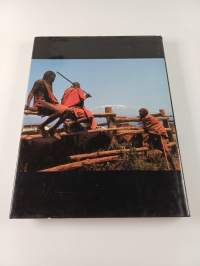 Leni Riefenstahl&#039;s Africa