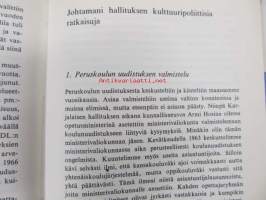 Pääministerinä Suomessa : poliittisia ratkaisuja vaalikaudella 1962-1966