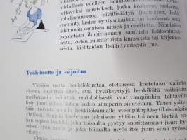 Me ja Esso - Henkilökunnan käsikirja 1953 - Oy Esso Ab