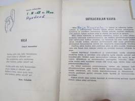 Sotilasmuistoja - Muistiinpanoja varusmiesajalta 1969-70 Hanko - Hml - Niinisalo varusmiesajan laulu- ja muistovihko, piirustuksia, valokuvia ym.
