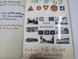 Sotilasmuistoja - Muistiinpanoja varusmiesajalta 1969-70 Hanko - Hml - Niinisalo varusmiesajan laulu- ja muistovihko, piirustuksia, valokuvia ym.