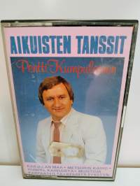 c-kasetti Aikuisten tanssit - Pentti Kumpulainen