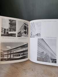 Eero Saarinen (Makers of Contemporary Architecture series)