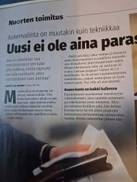 Metsästys 4 / 2025. Tietoa eläimistä mm. ahmasta neljä sivua. Opastusta pyssyn hankinnasta peltojen lähellä liikkumiseen ja retkeilyynkin