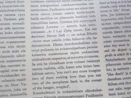 Teekkari 1961 nr 2, Galaksit, Uuno Saarnio - voiko äänetön olla lukumäärä?, Seppo Heikinheimo - Tractatus Electronicus Tempestivus, Aviaattoreiden heimo, ym.