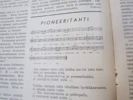 Hakku - Pioneerien lehti 1941 nr 4, Kymen Pioneerien kummilapsi Ritva Lemmikki Flinnck (jonka isä kaatui Talvisodassa) - Pohjolan Pioneerien kummilapsi Väinö Laurila