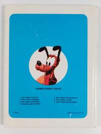 Pluto lähtee merille