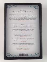 The Invasion of the Tearling - A Novel