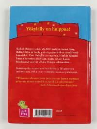 Yökylässä