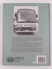 Linja-autot : niemistä ja notkelmista maalikyliin ja maailmalle