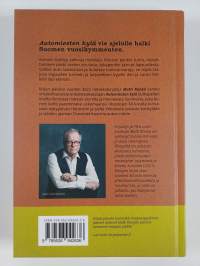 Automiesten kylä : pienoisromaani