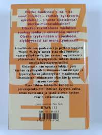 Hyväksy itsesi : uskalla elää!
