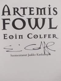 Artemis Fowl (signeerattu)