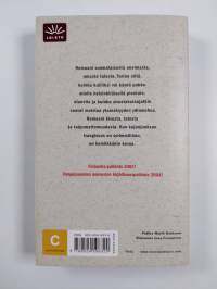 Juoksuhaudantie : romaani