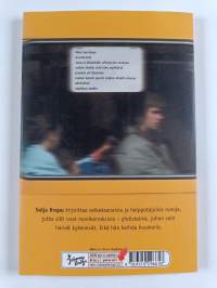Minä tarvitsen bussikuskia : runoja