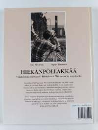 Hiekanpölläkkää : välähdyksiä itsenäisen Siilinjärven 70-vuotiselta taipaleelta