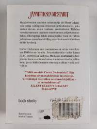 Luuranko kaappikellossa