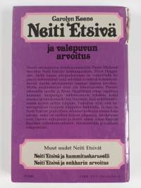 Neiti Etsivä ja valepuvun arvoitus