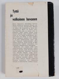 Tyttö ja valkoinen hevonen
