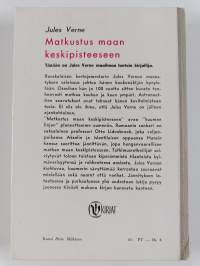 Matkustus maan keskipisteeseen