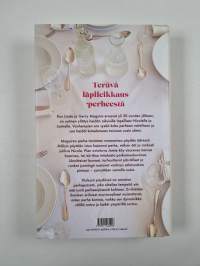 Yhdessä pöydässä
