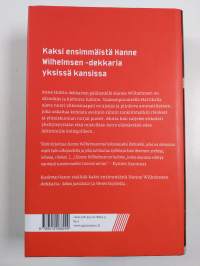 Kuoleman kasvot : kaksi ensimmäistä Hanne Wilhelmsen -dekkaria