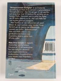 Nella, Love och pyton löser biskopsrummets hemlighet