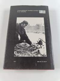 Karhunpiilo : eräkertomuksia