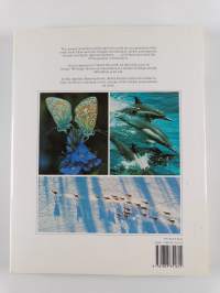 World of nature : the animals, plants and land forms of seven continents