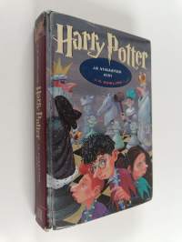 Harry Potter 1-7 (koko sarja) : Harry Potter ja viisasten kivi ; Salaisuuksien kammio ; Azkabanin vanki ; Liekehtivä pikari ; Feeniksin kilta ; Puoliverinen prins...