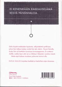 Syntikirja, 2009. 2.p. Ei kenenkään rakkauselämä kestä päivänvaloa.