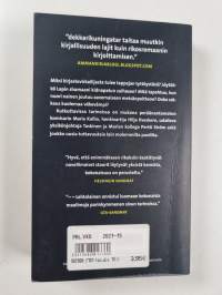 Tappajan tyttöystävä ja muita rikoksia