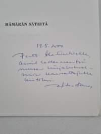 Hämärän säteitä (signeerattu, tekijän omiste)