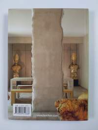 Paris style : exteriors, interiors, details