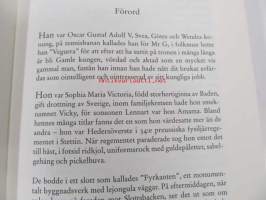 Bakom den gyllne fasaden. Gustaf V och Victoria - Ett äktenskap och en epok