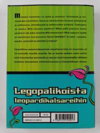 Legopalikoista leopardikalsareihin : pojan matka mieheksi